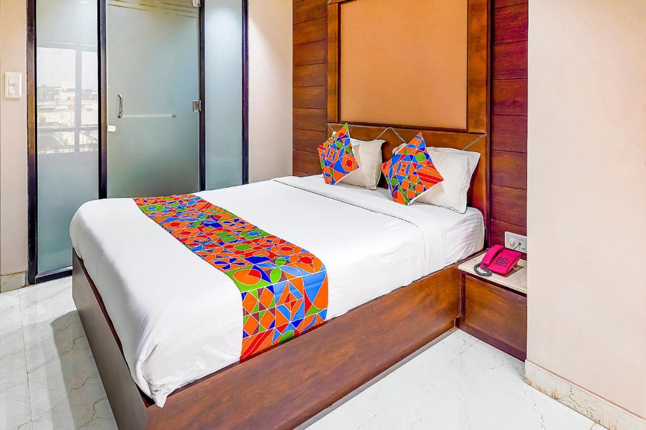 Fabhotel Eros 211 - Nr Sreebhumi Колката Екстериор снимка