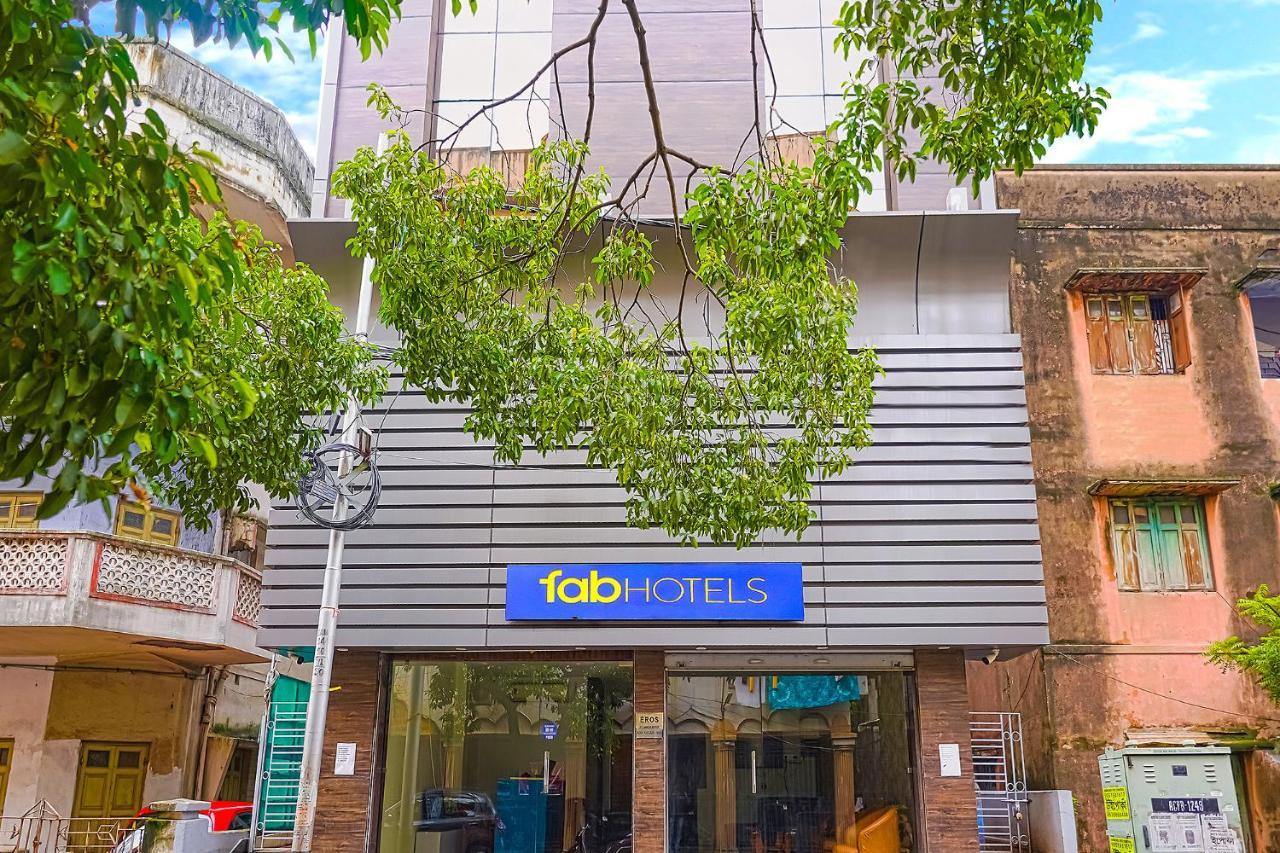 Fabhotel Eros 211 - Nr Sreebhumi Колката Екстериор снимка