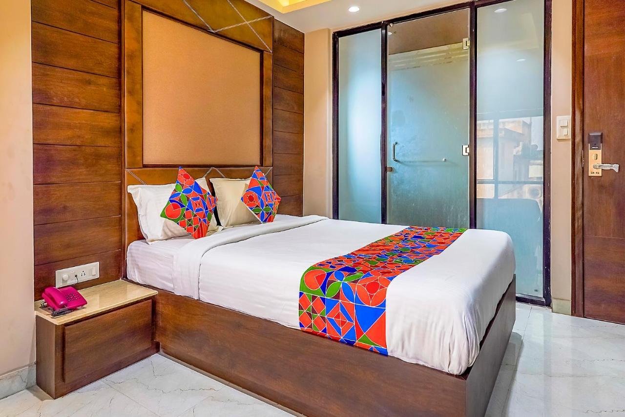Fabhotel Eros 211 - Nr Sreebhumi Колката Екстериор снимка